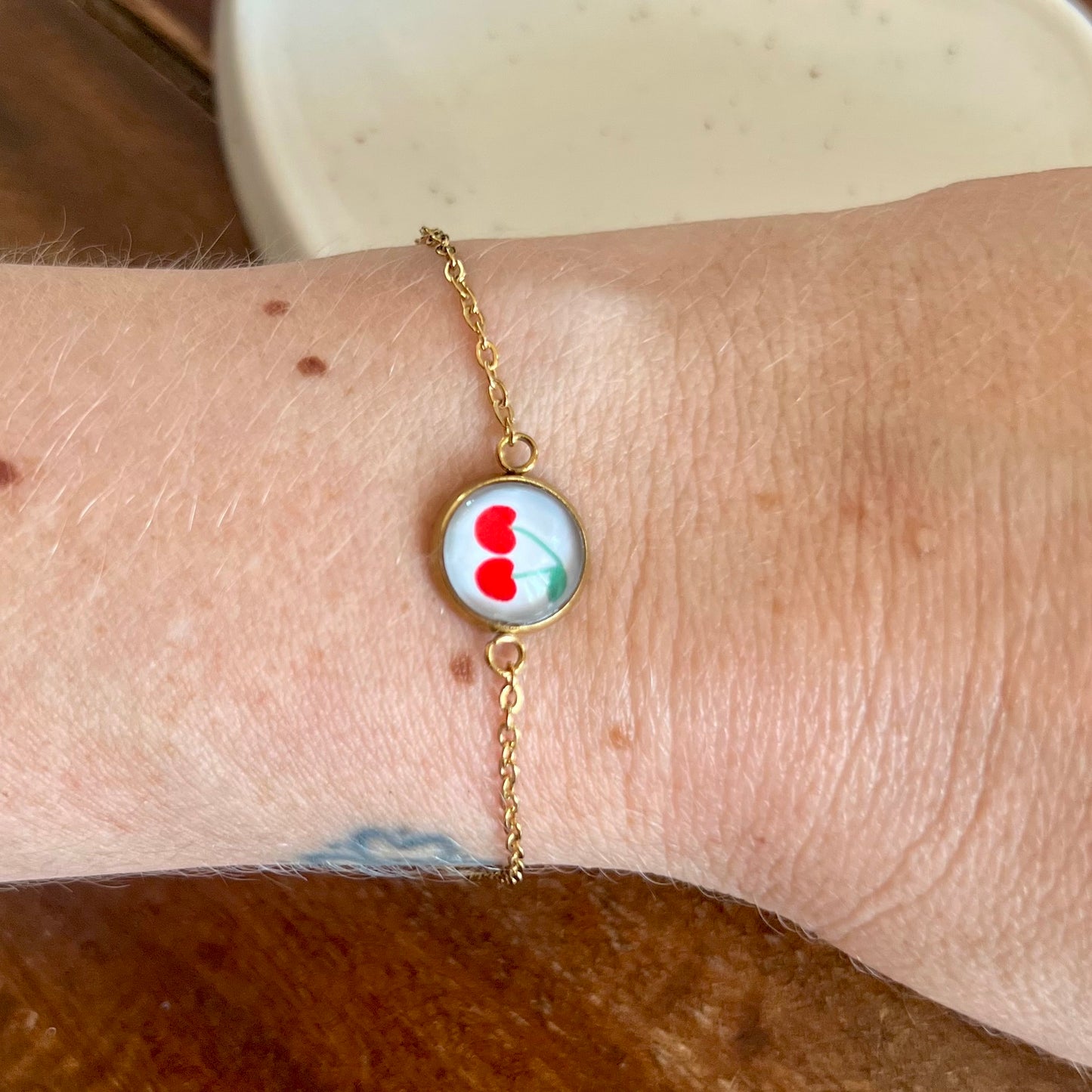 Strawberry Bracelet, golden or silver finish