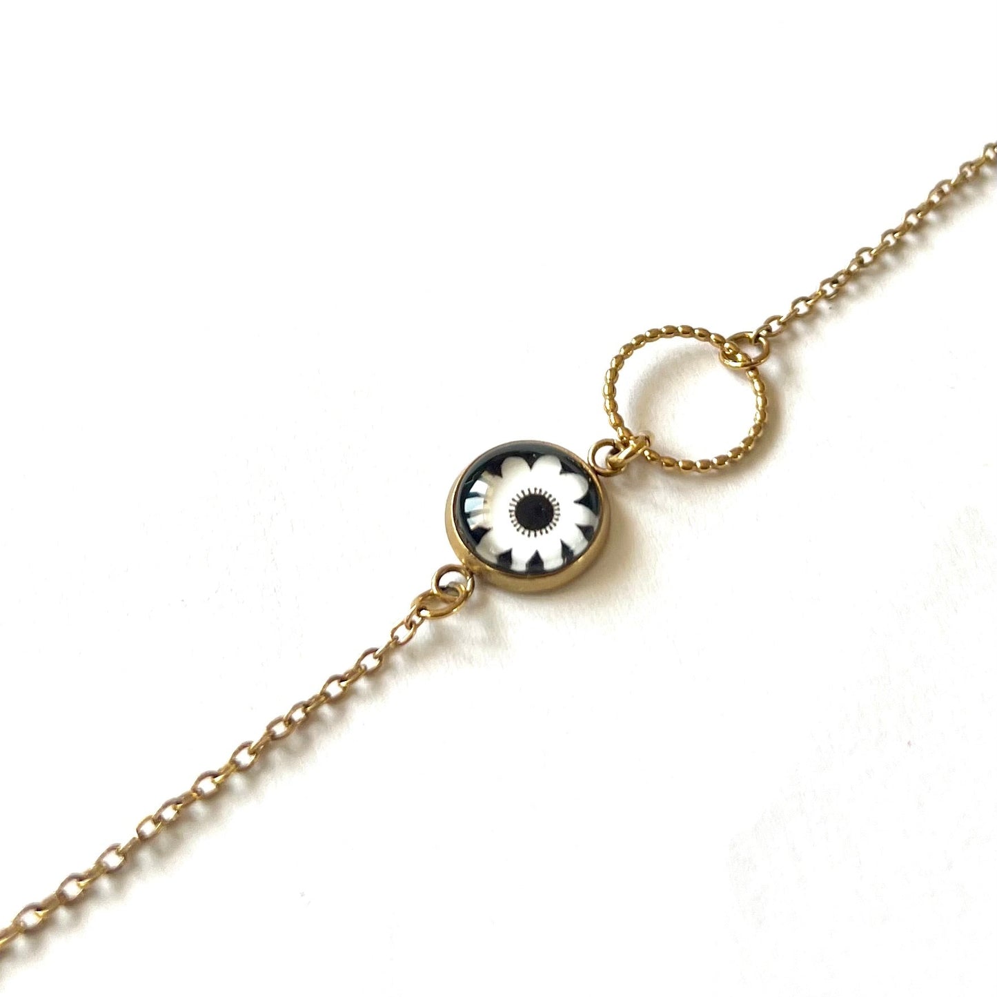 Bracelet fleur noire et blanche, finition dorée ou argentée