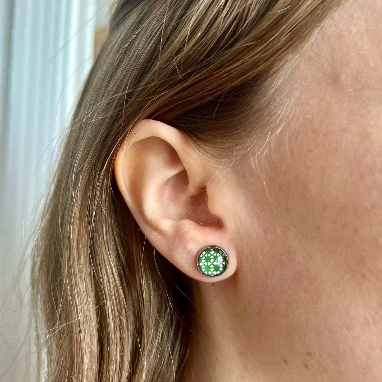 "Telle mère, Telle Fille!" Stud Earrings