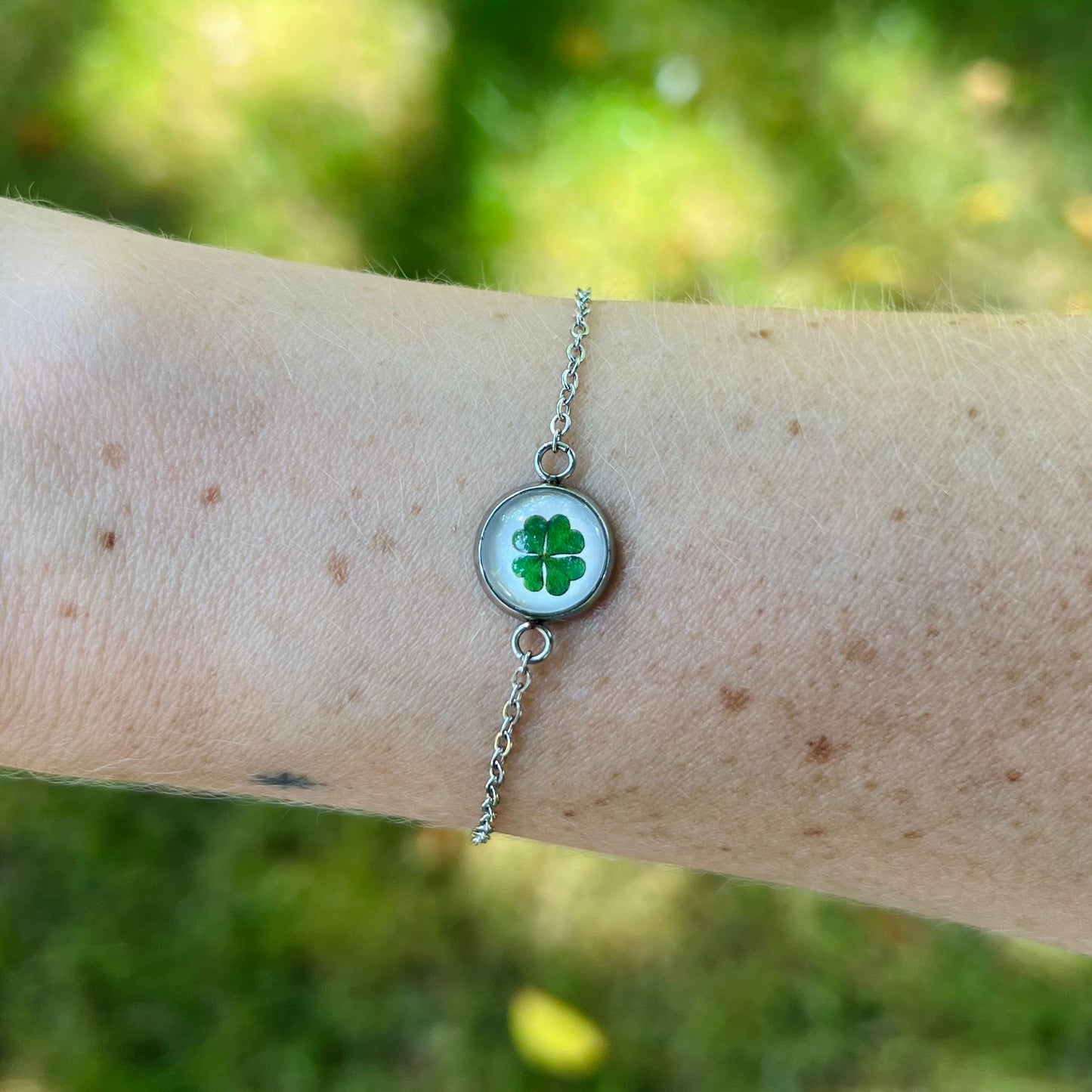 Four leaf clover bracelet