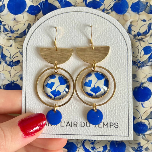 Boucles d'oreilles feuilles de ginkgo bleues finition dorée ou argentée