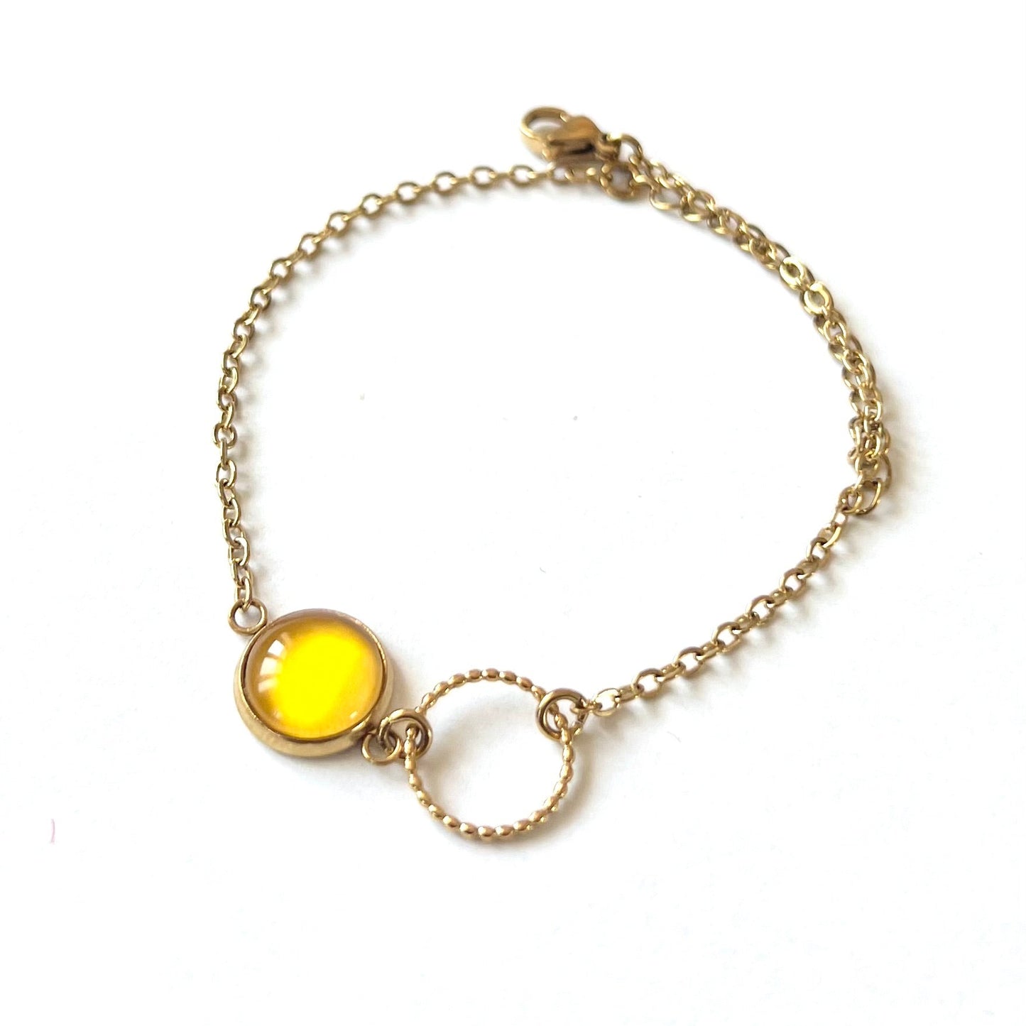 Bracelet fin jaune, anneau ciselé, finition dorée ou argentée