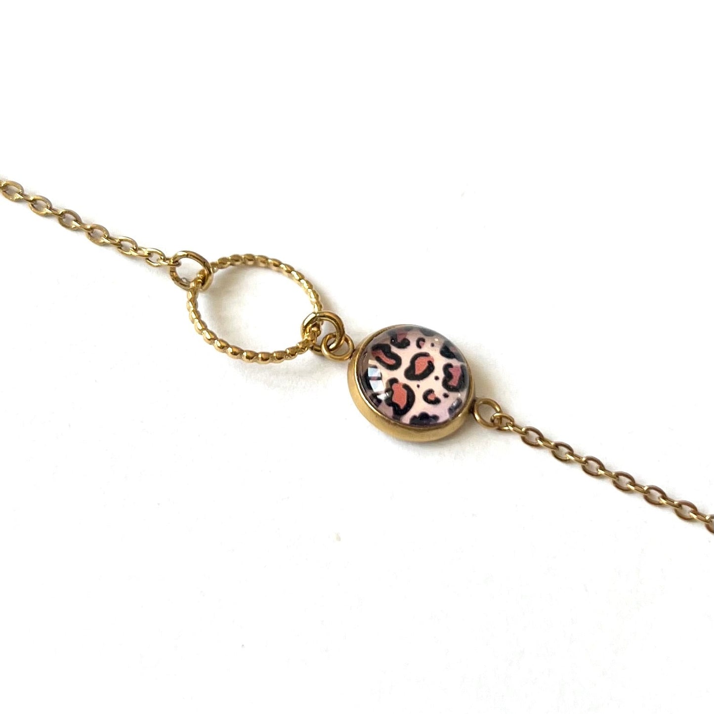Minimalist leopard print bracelet, Golden or Silver Finish
