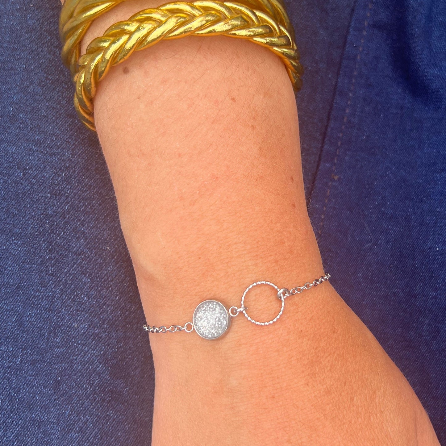 Bracelet Fin Paillettes Argentées, anneau ciselé en Acier Inoxydable