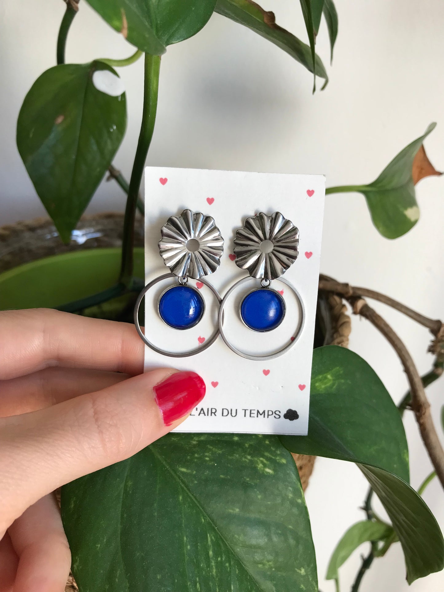 Boucles d'oreilles bleu électrique