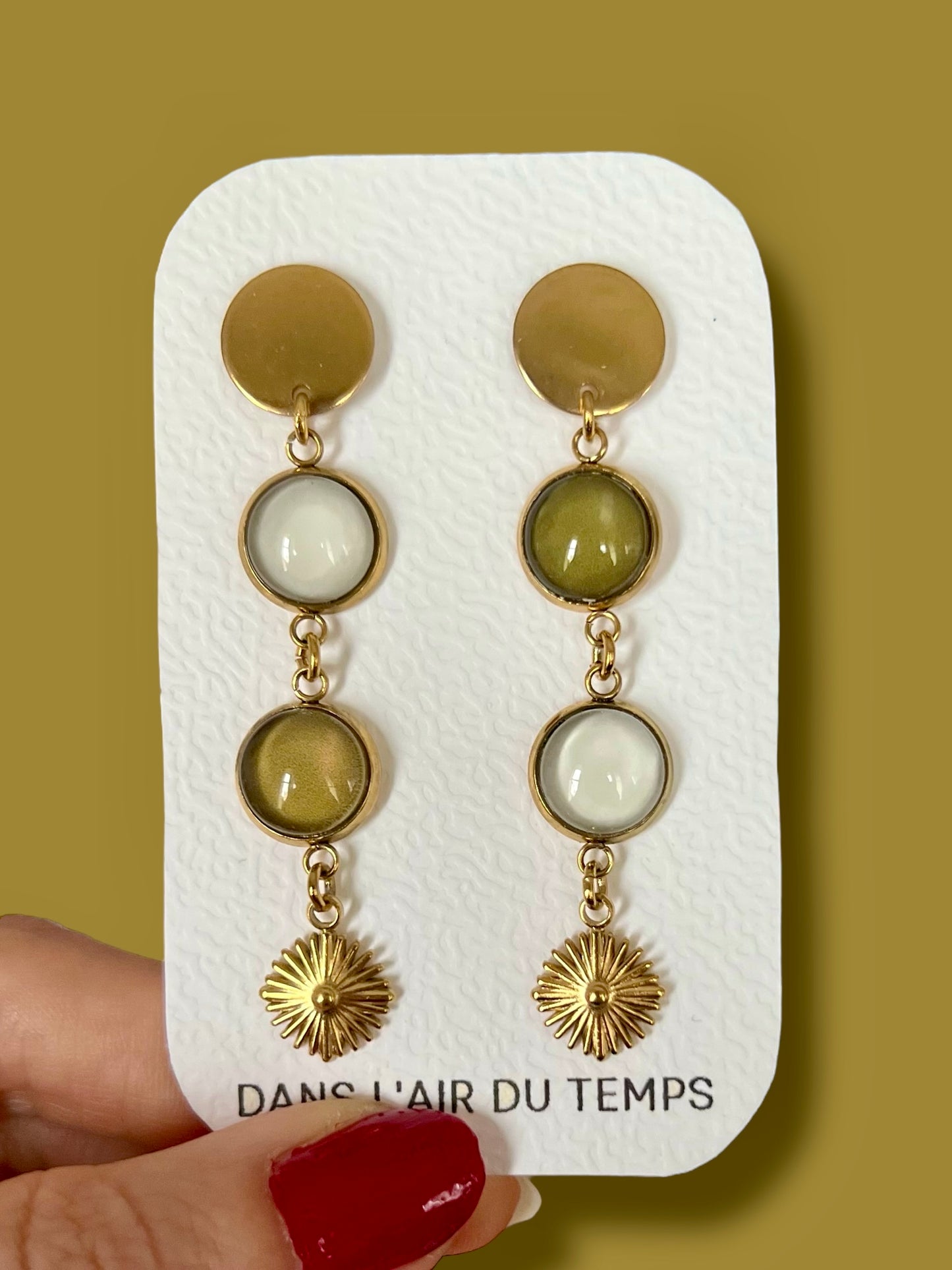 Boucles d'oreilles fines kaki et beiges