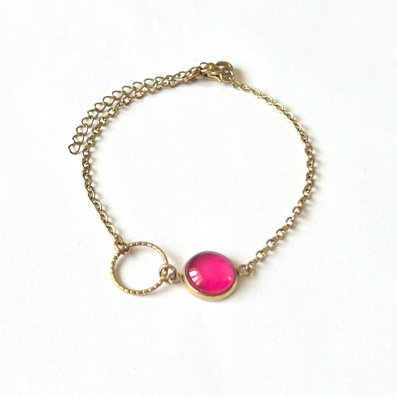 Bracelet fin Rose, anneau ciselé, finition dorée ou argentée