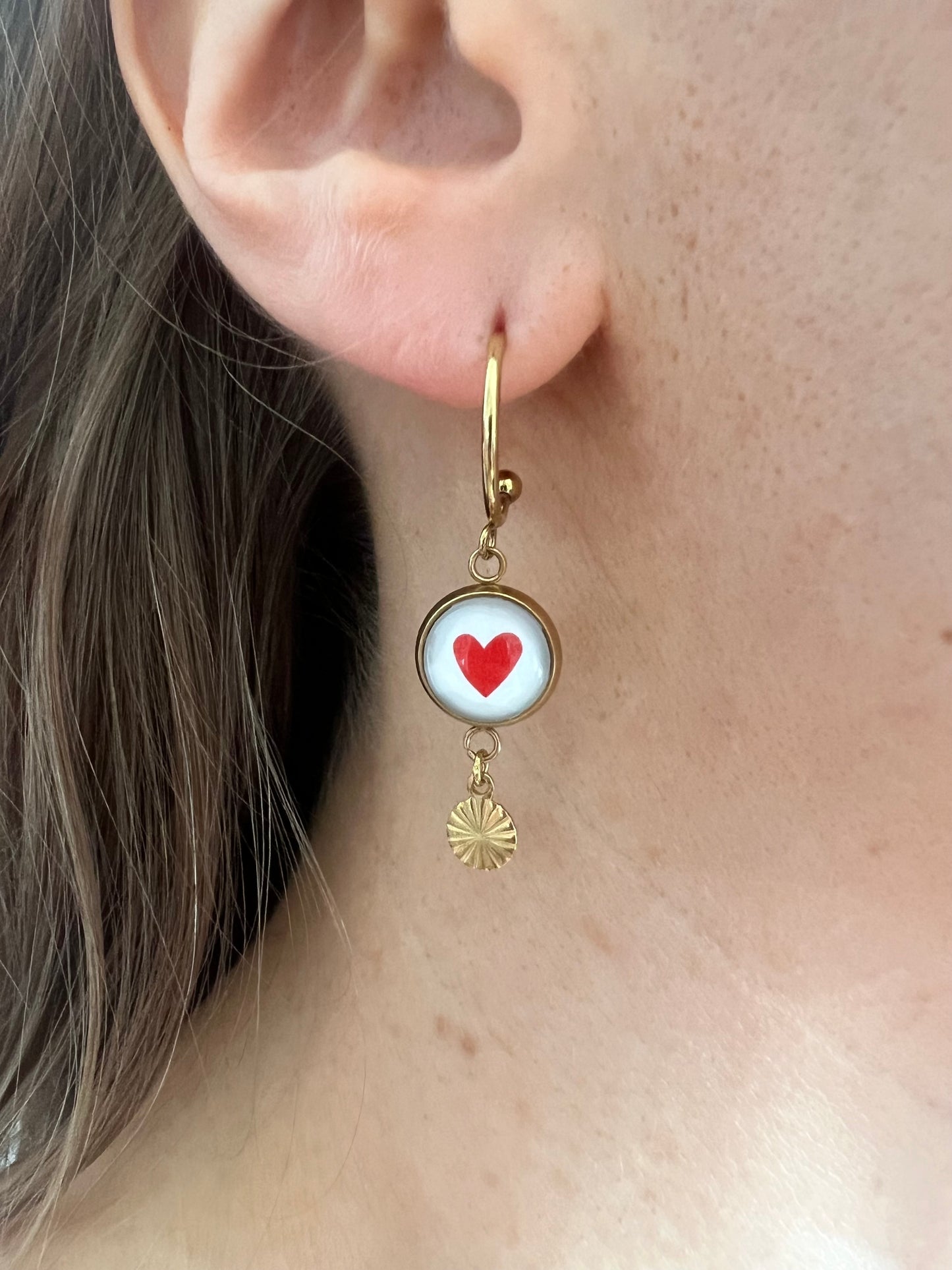 Mini Créoles petit coeur rouge