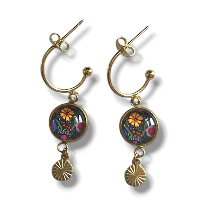Mini Créoles motif floral multicolore sur fond noir