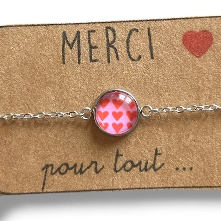 Bracelet Coeur Rouge sur fond rose finition dorée ou argentée