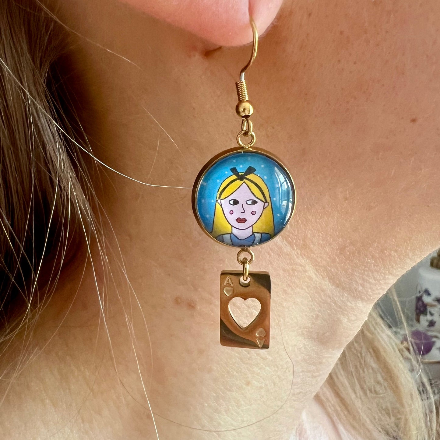 Boucles d'Oreilles Alice aux pays des Merveilles et Lapin blanc