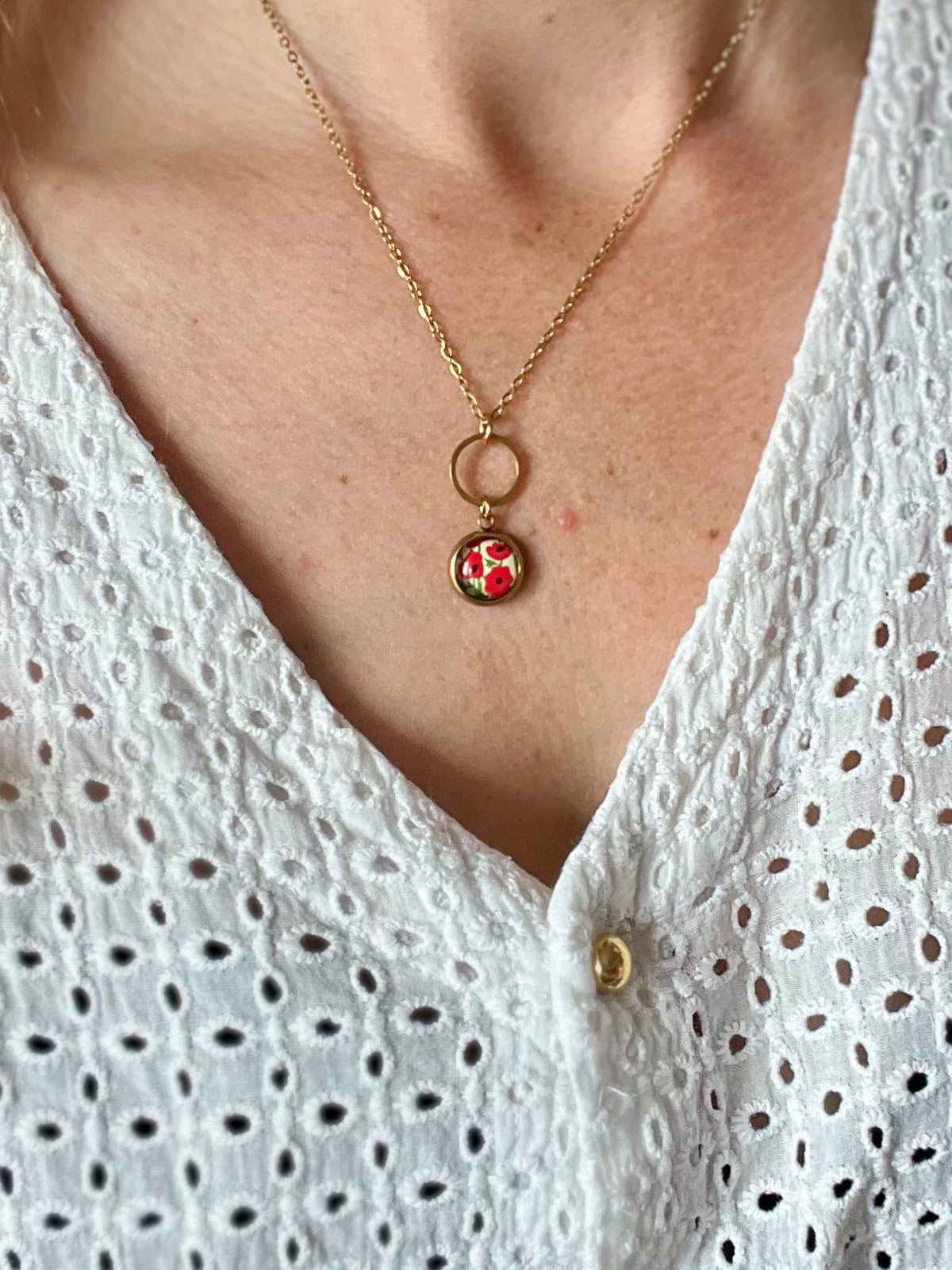 Collier fin coquelicots rouges