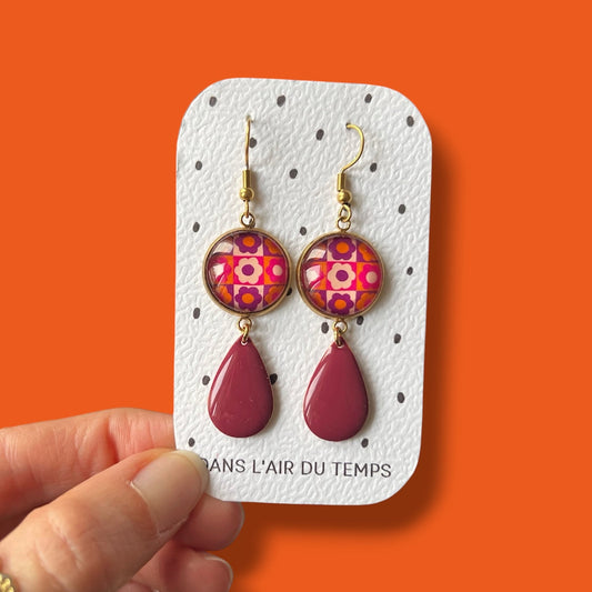 Boucles d'oreilles cabochon fleurs seventies rose violet orange, email violet