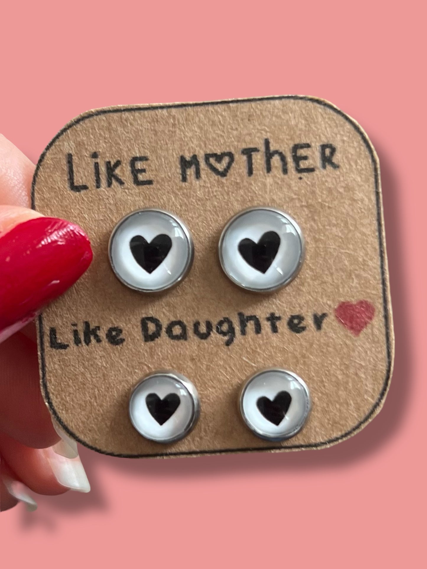 "Like mother, like daughter !" black heart Stud Earrings