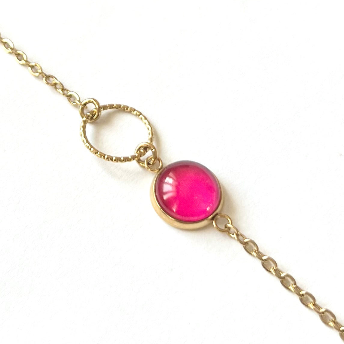 Bracelet fin Rose, anneau ciselé, finition dorée ou argentée