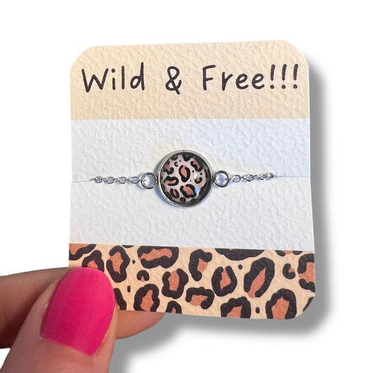 Minimalist leopard print bracelet, Golden or Silver Finish