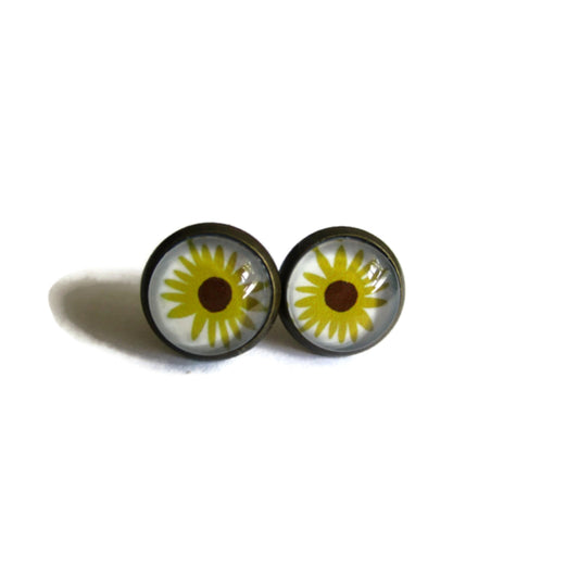 Sunflower stud earrings