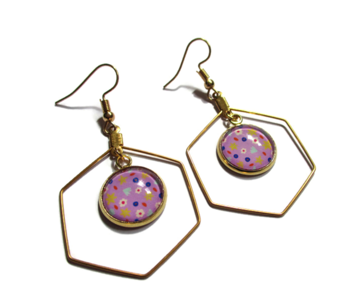 Boucles d'oreilles acier inoxydable doré, Boucles hexagones petites fleurs violettes