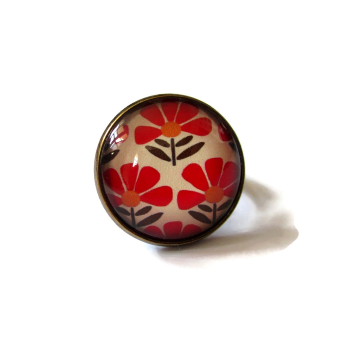 Bague Fleurs rouges rétro fond beige