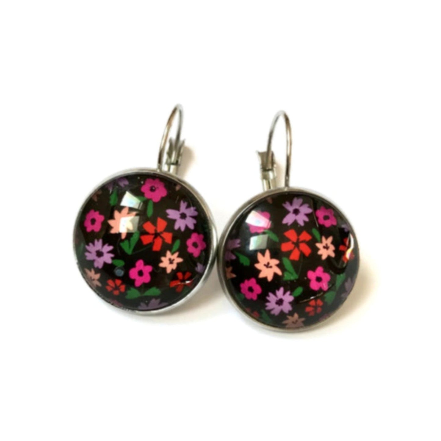 Boucles d'Oreilles Dormeuses Fleurs colorées sur fond noir