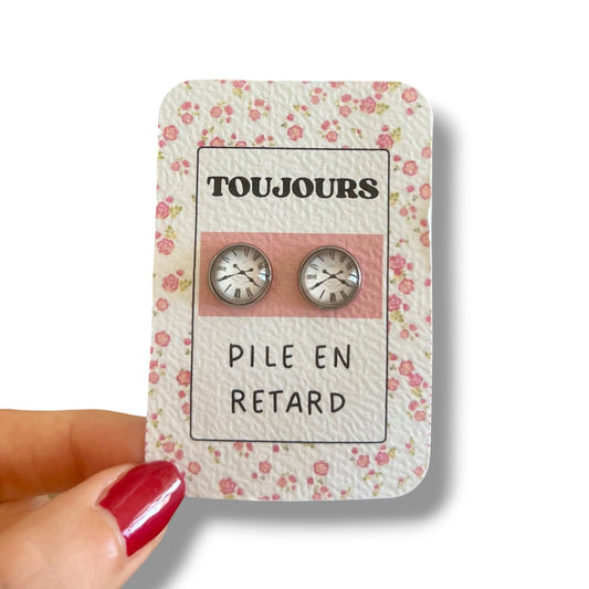 clous-d-oreille-horloge-vintage