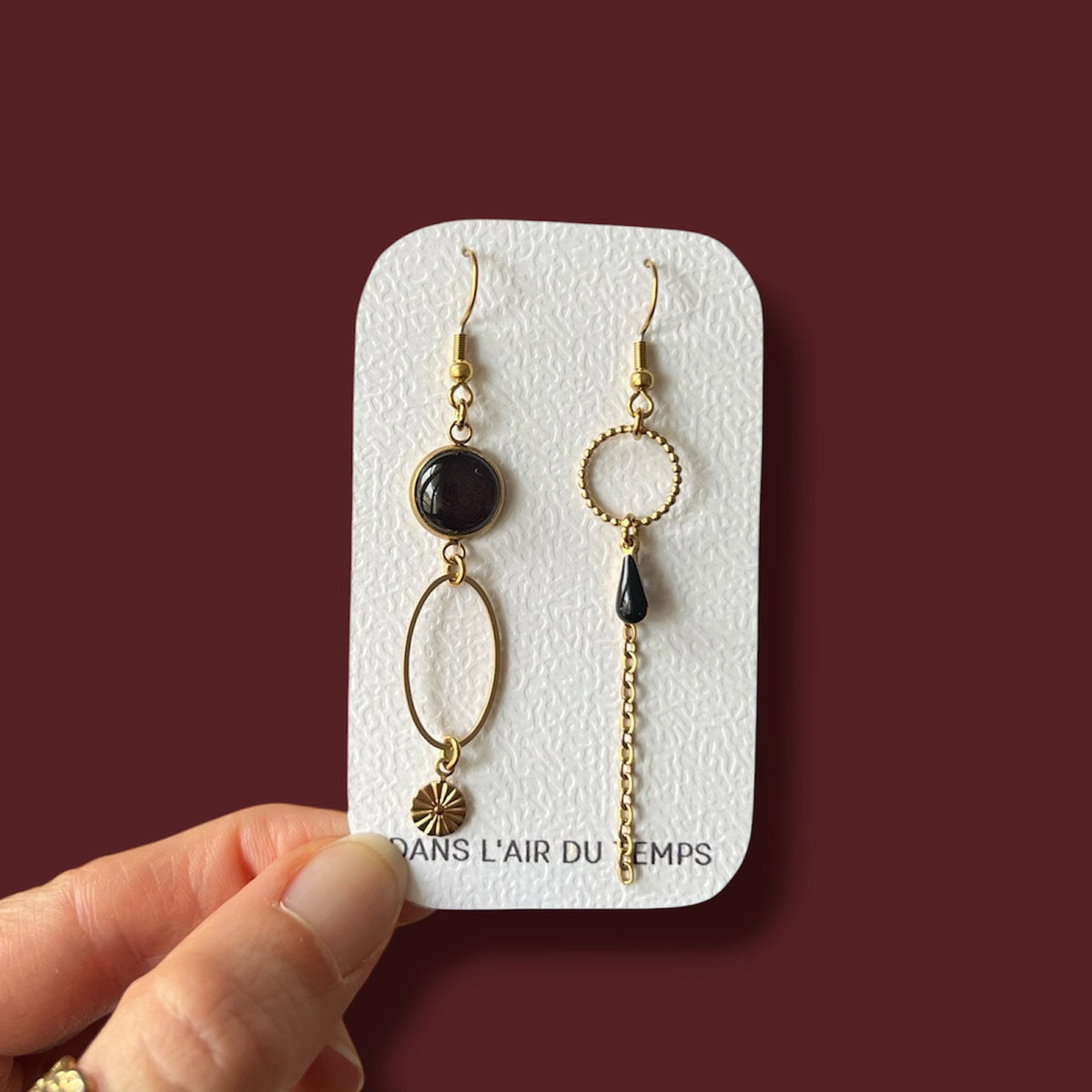 boucles d'oreilles asymétriques noires acier inoxydable