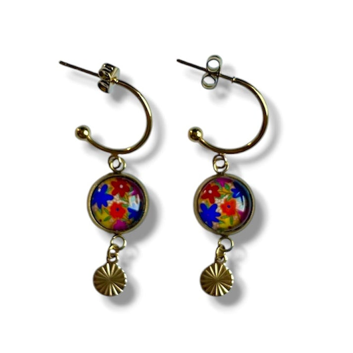 Mini Créoles fleurs multicolores sur fond jaune