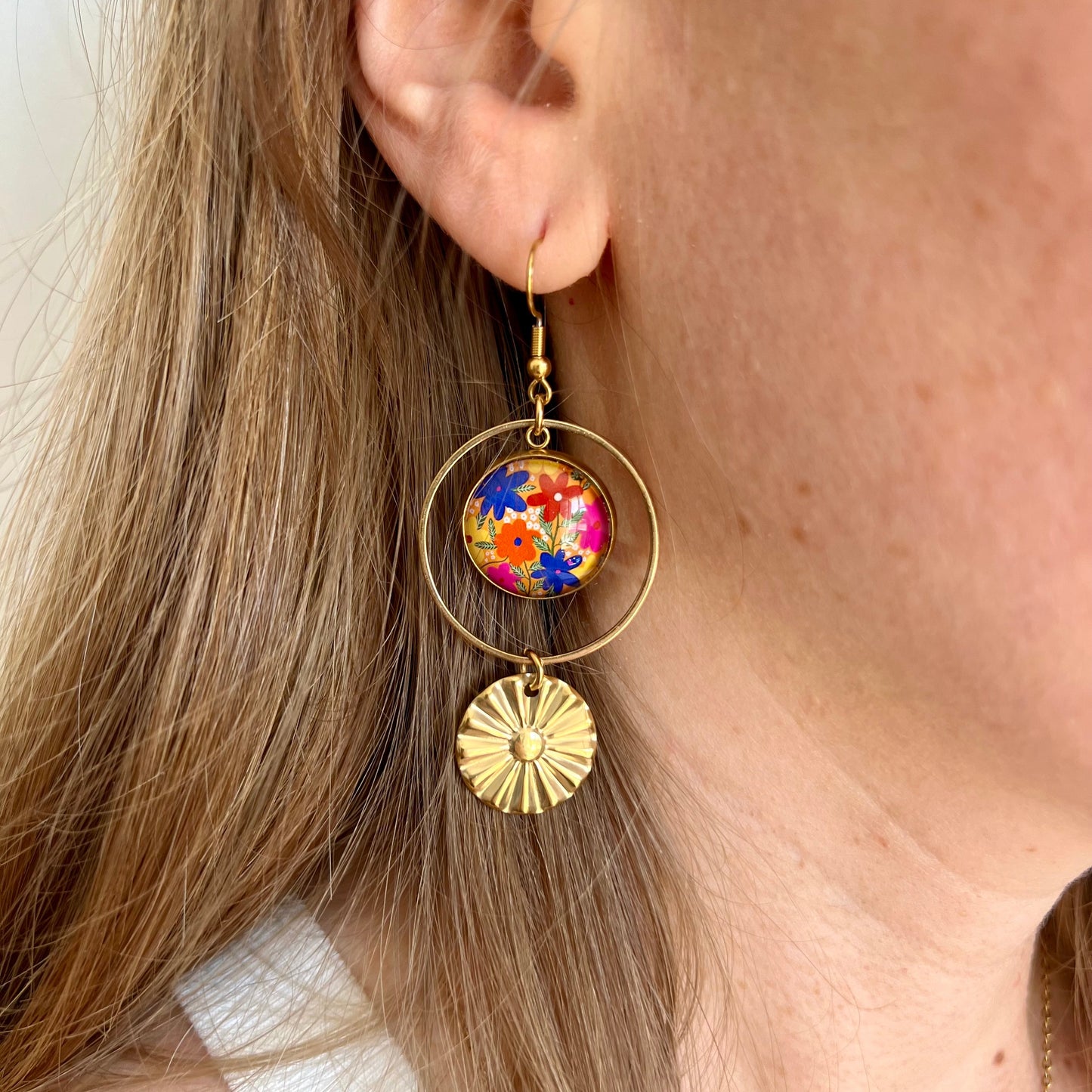 Boucles d'oreilles fleurs jaunes et multicolores