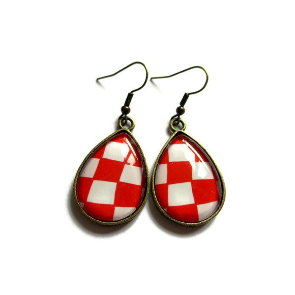 Boucles d'Oreilles Gouttes Carreaux Rouges et Blancs