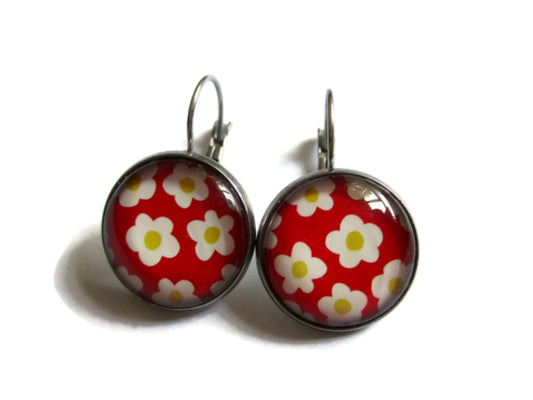 Lovely Red vintage flowers earrings
