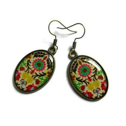 Lovely colorful oval earrings 
