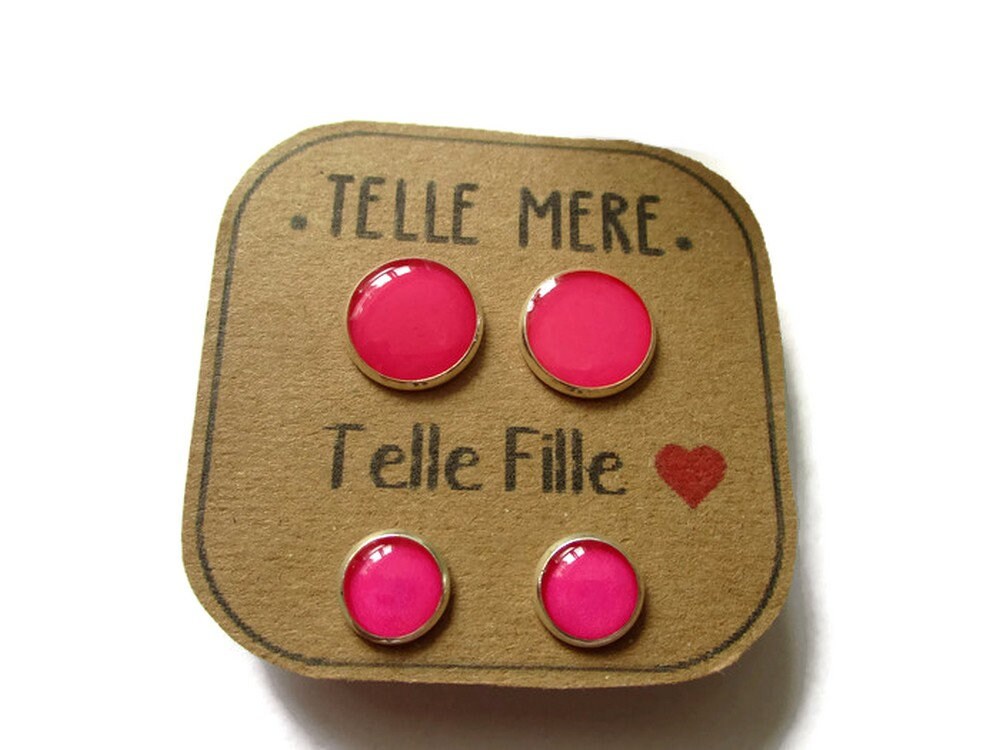 "Telle mère, Telle Fille!" Stud Earrings