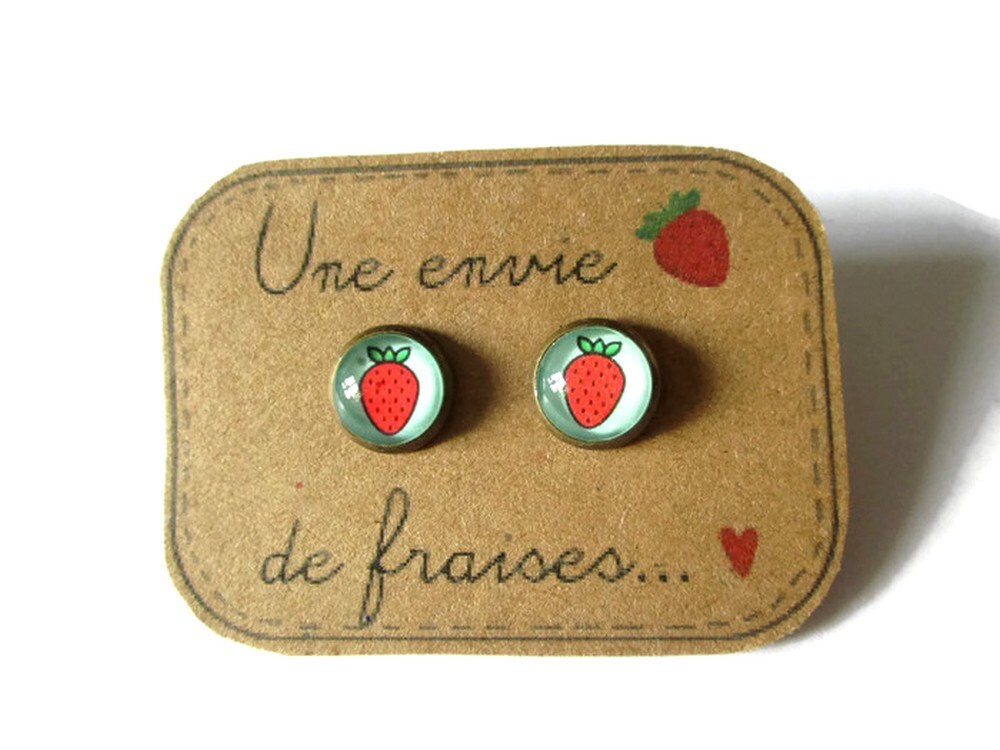 Strawberry Stud Earrings / "Une envie de fraises"