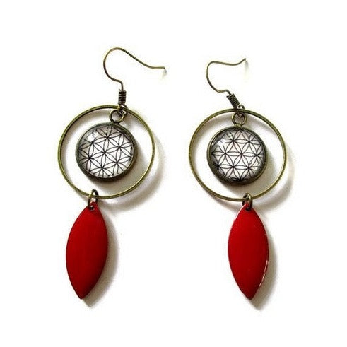 Geometric style earrings and red enamel