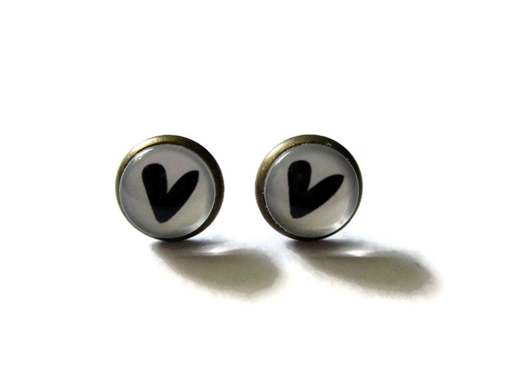 Black Heart Stud Earrings / Les Copines D'Abords