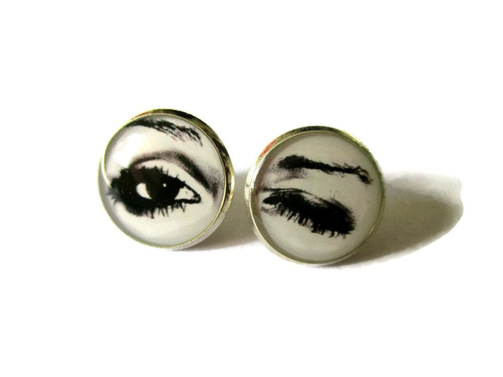 Winking Eyes Stud Earrings