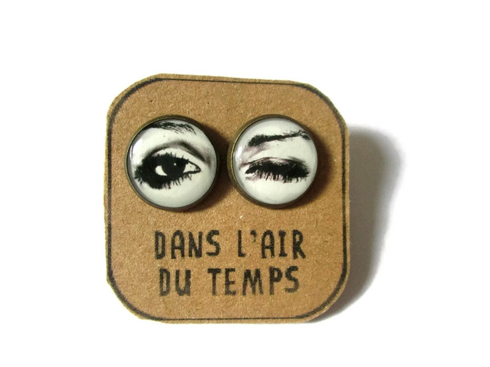 Winking Eyes Stud Earrings