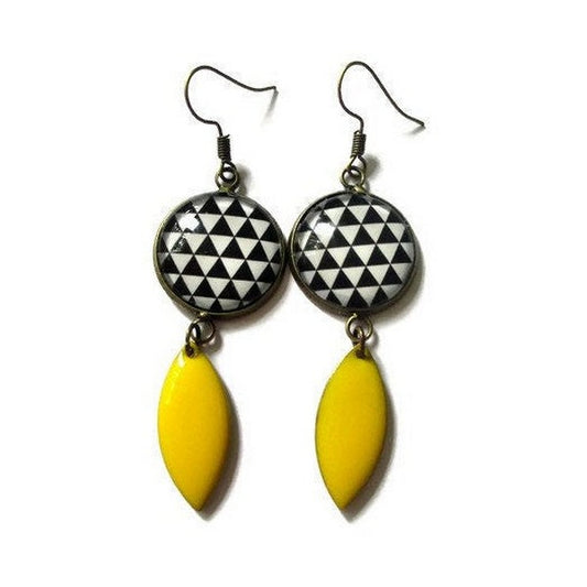 Black and white triangle earrings and yellow enamel