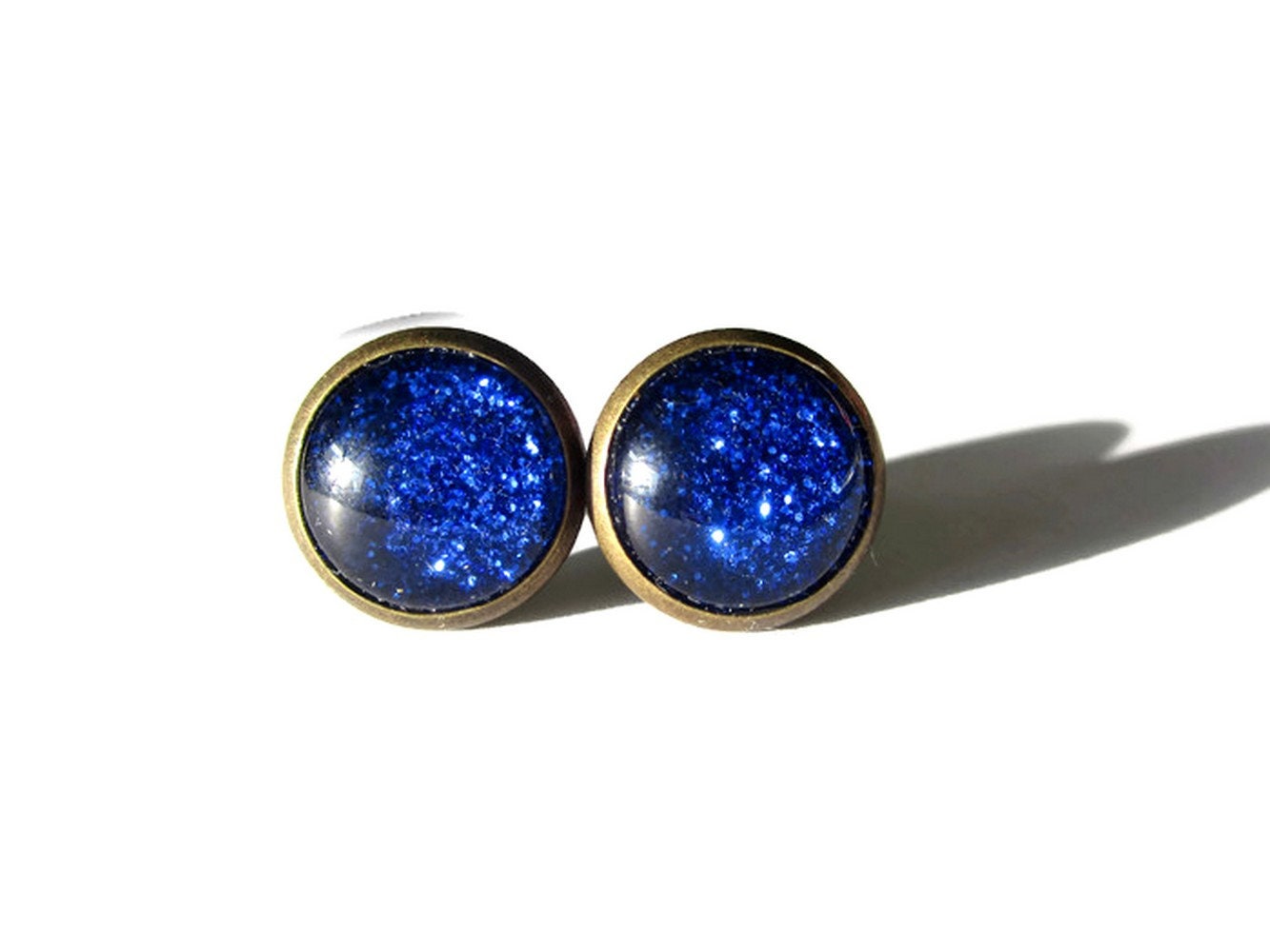 Blue Glitter Stud Earrings / "Prendre la vie du côté Paillettes"