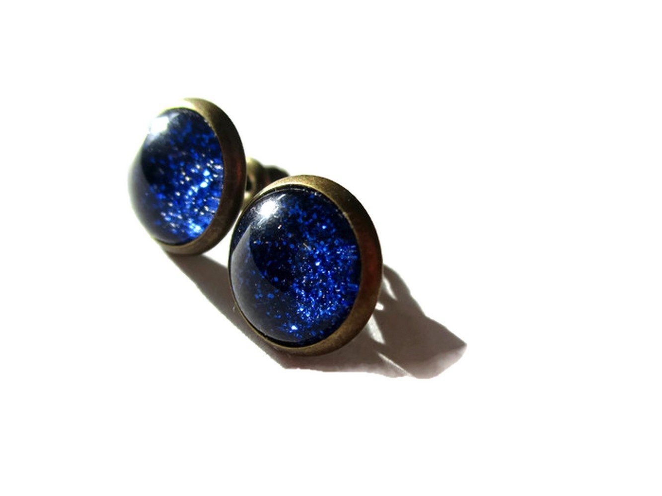 Blue Glitter Stud Earrings / "Prendre la vie du côté Paillettes"