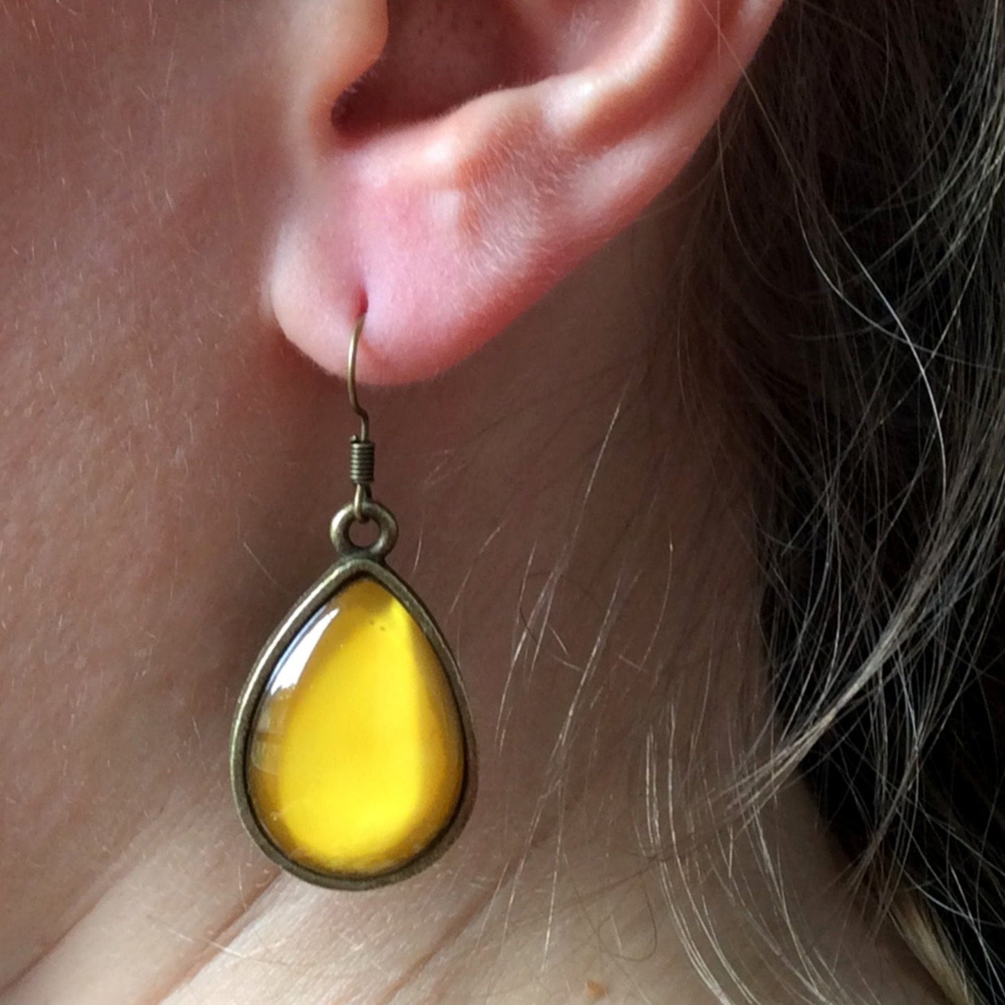 Boucles d'Oreilles Gouttes Jaunes