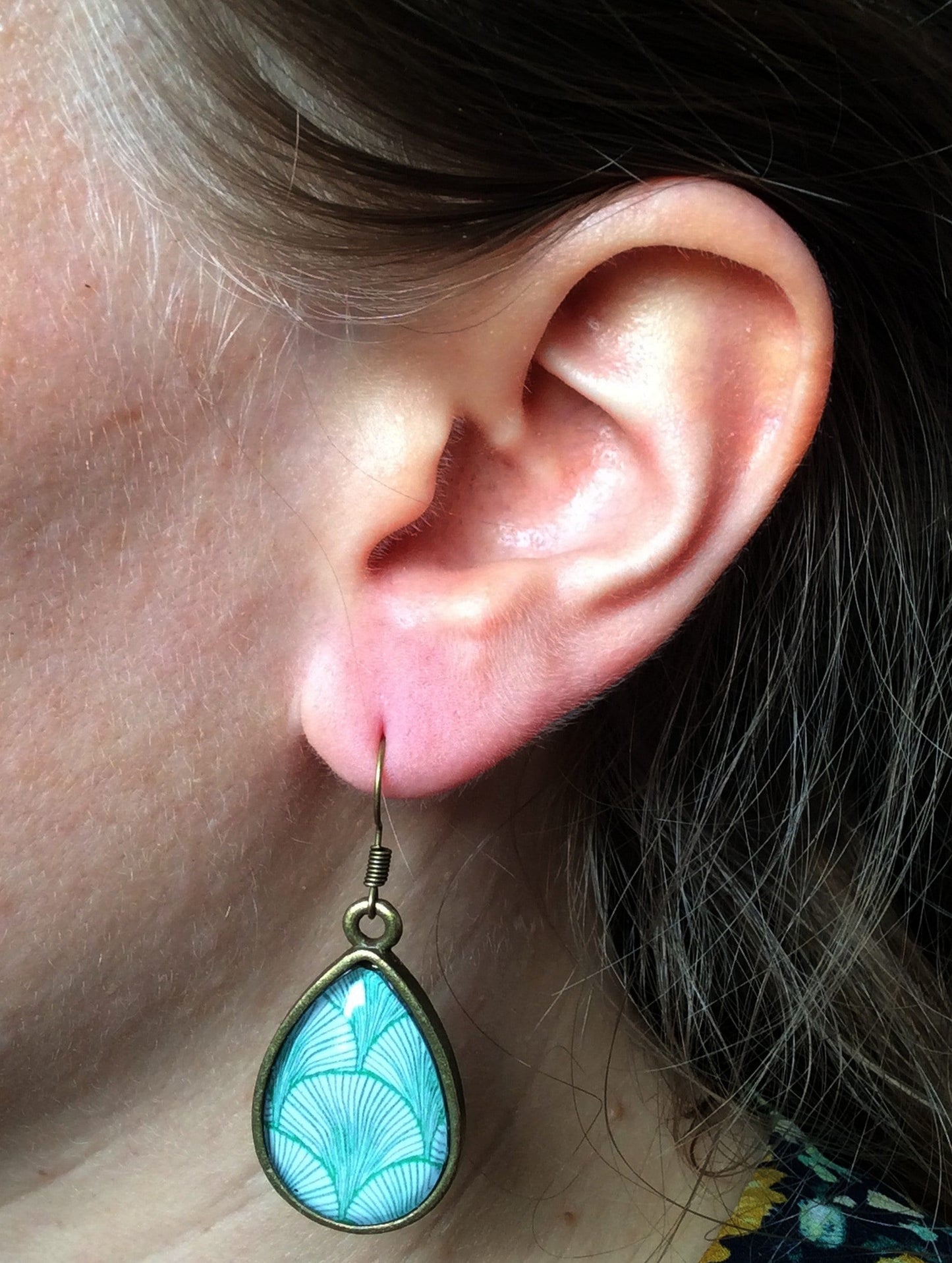 Green and white teardrop earrings