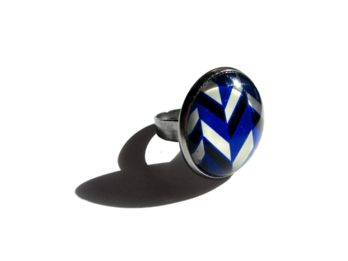 Bague Motif Chevron Bleu et Blanc