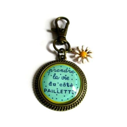 Prendre la vie du coté paillettes! Keychain