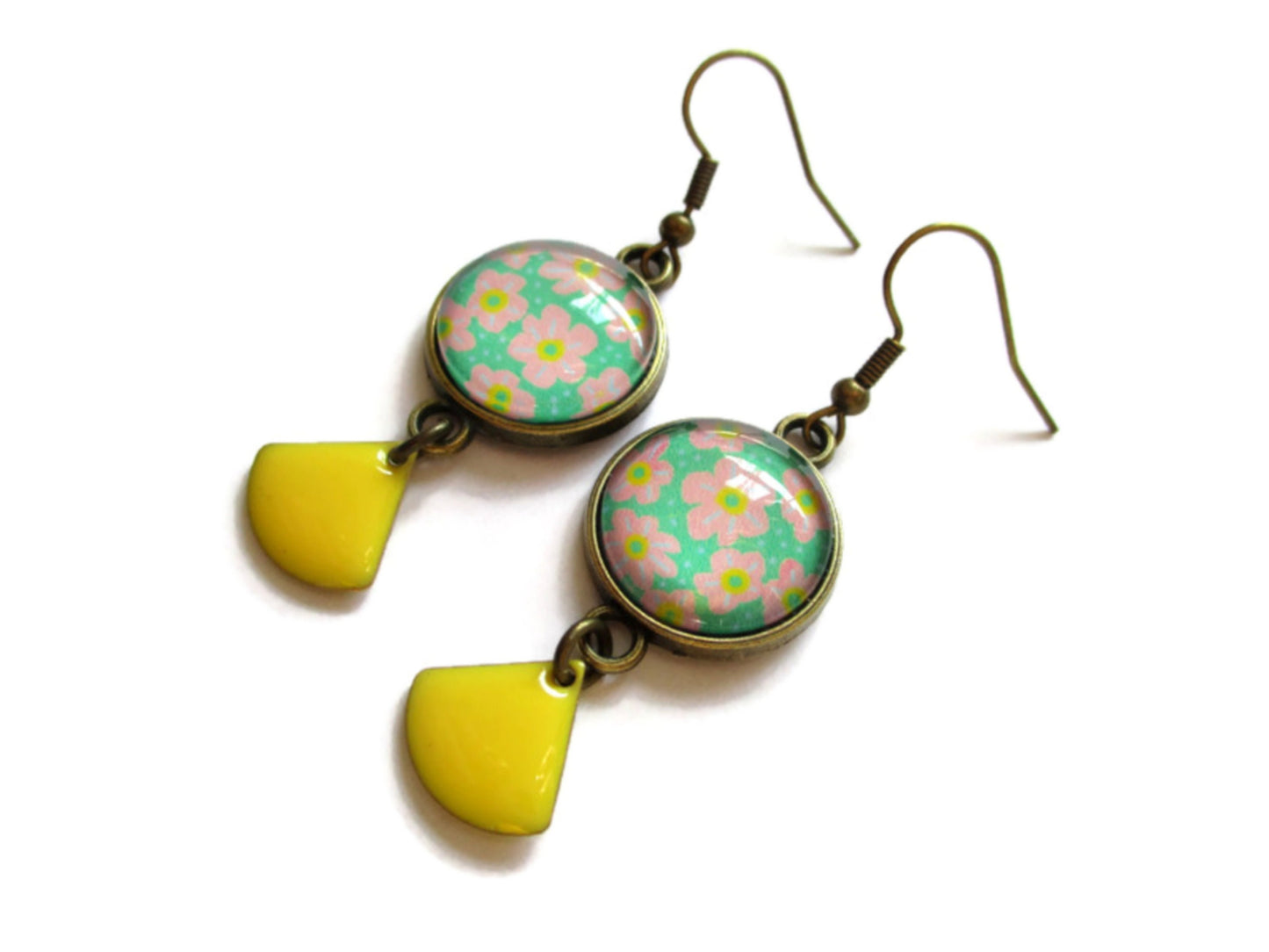 Boucles d'Oreilles Fleurs Pastels émail Jaune