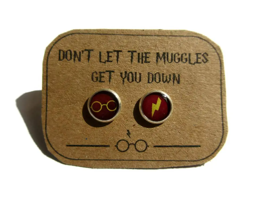 Harry Potter stud earrings, glasses and scar